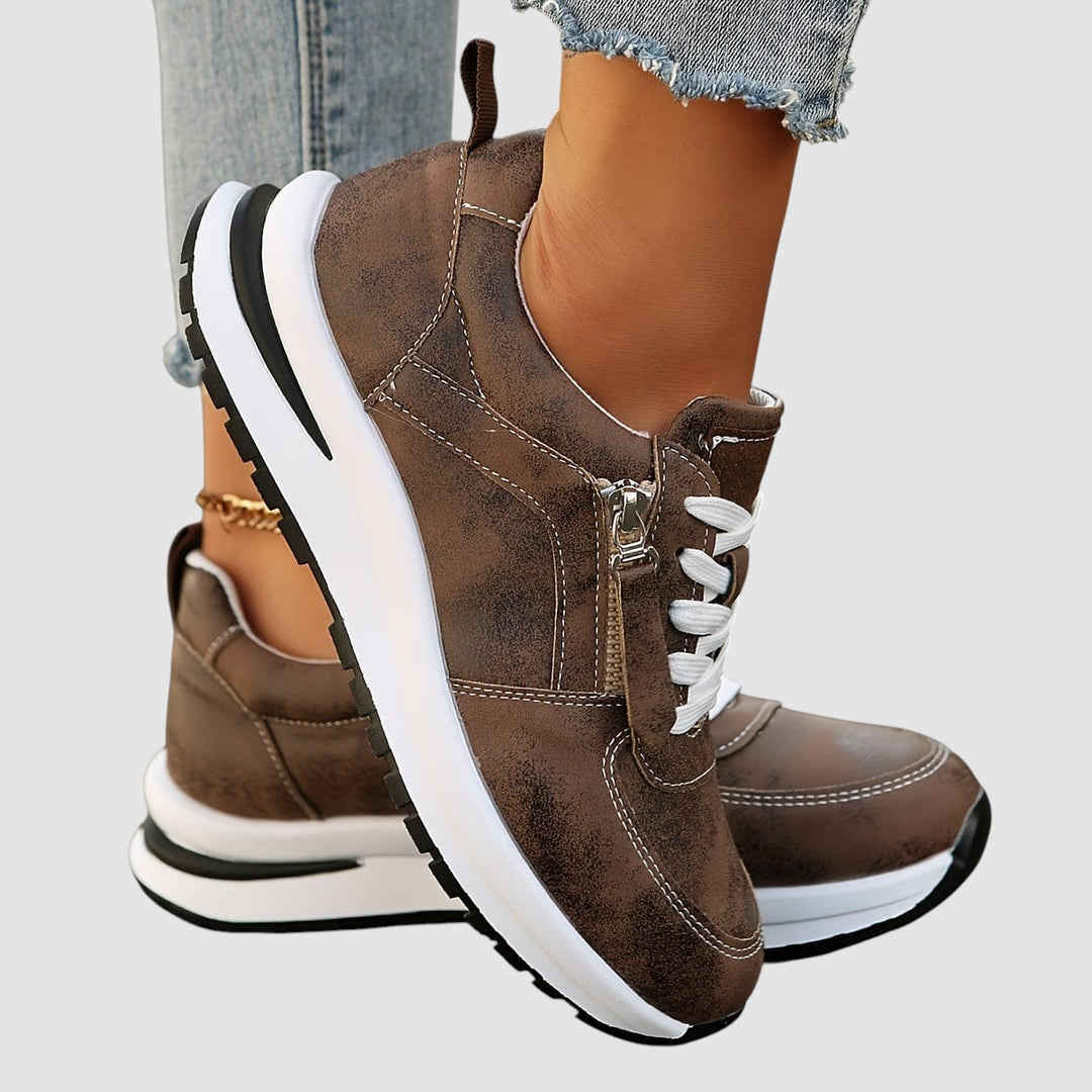 LACEY | ORTHOPAEDIC TRAINERS