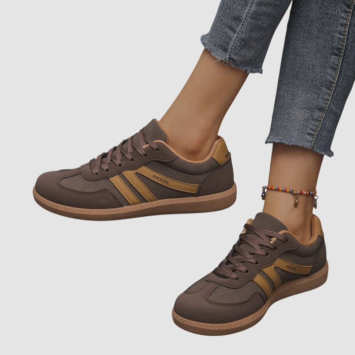 DELIZA | ORTHOPAEDIC TRAINERS