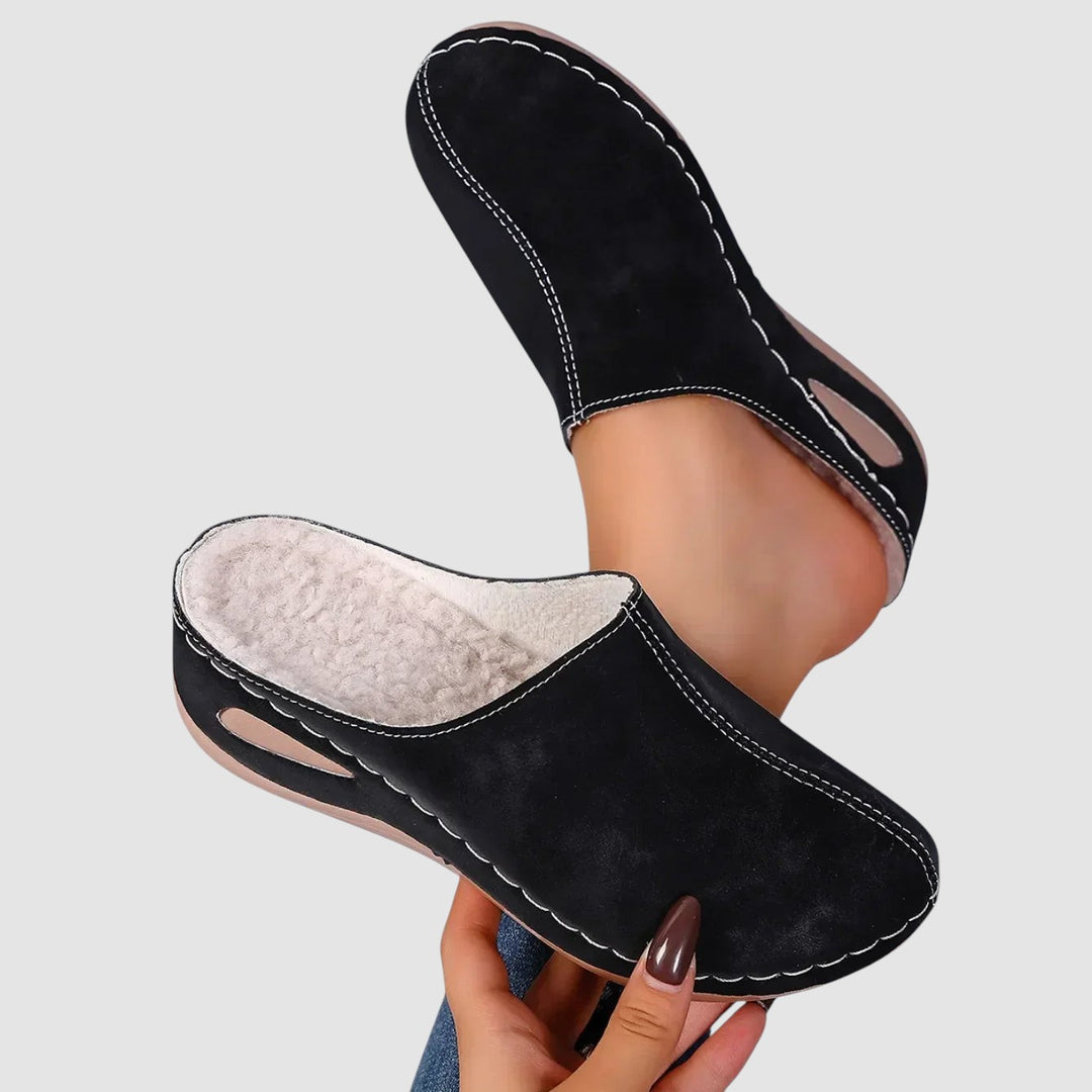 JUNDY | ORTHOPAEDIC SLIP-ON CLOGS