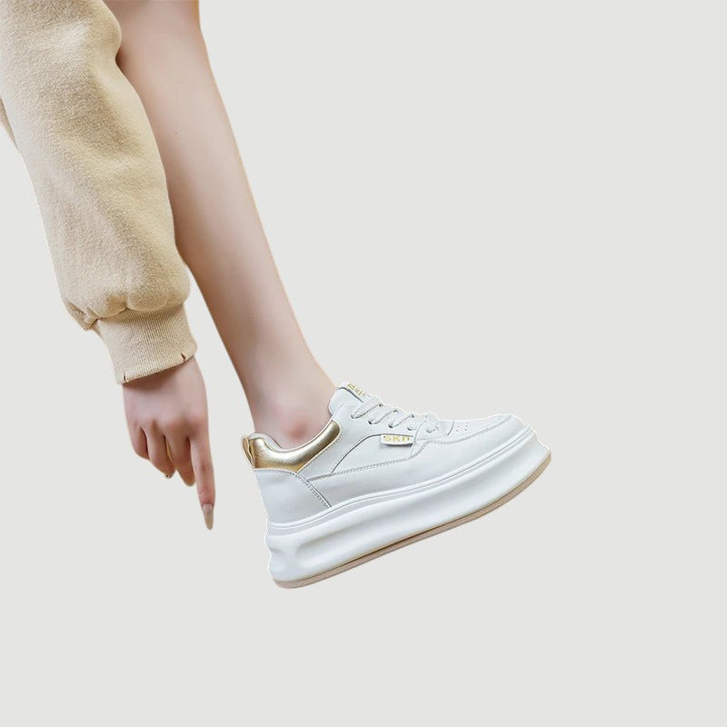 SORA | ORTHOPAEDIC TRAINERS