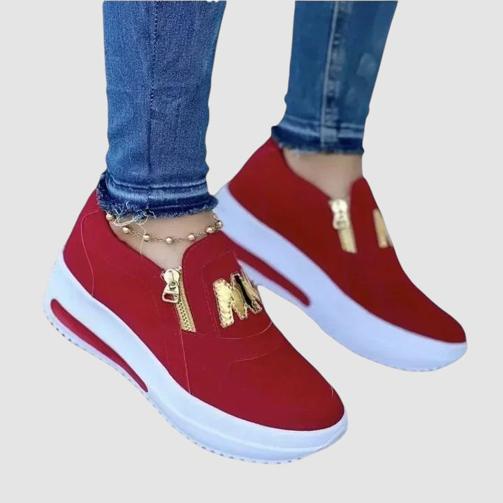 MIKAYLA | ORTHOPAEDIC TRAINERS