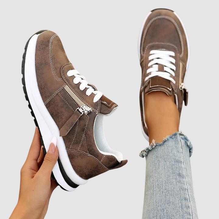 LACEY | ORTHOPAEDIC TRAINERS