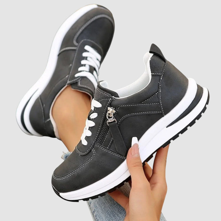 LACEY | ORTHOPAEDIC TRAINERS