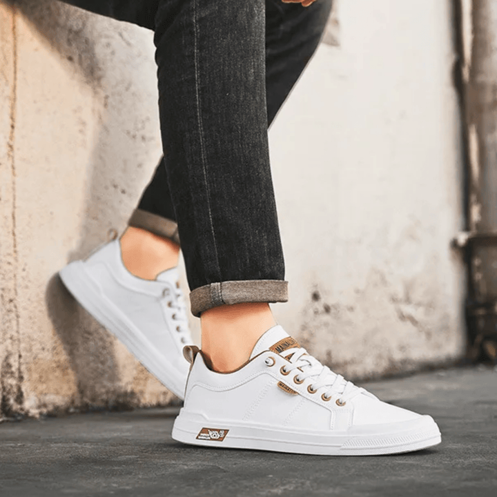 MAX | LEATHER LOW TOP TRAINERS